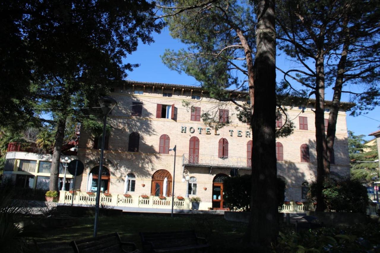 Hotel Terme Sarnano Bagian luar foto