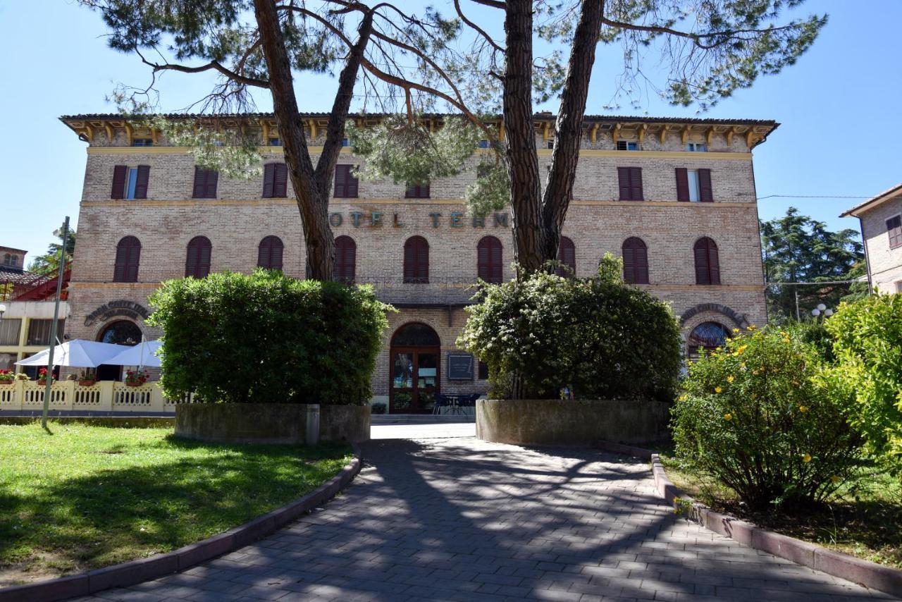 Hotel Terme Sarnano Bagian luar foto